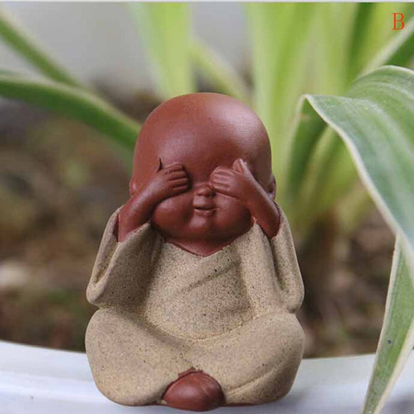 Ceramic Ornaments Monk Small Buddha Statue Monk Figurine Tathagata India Yoga Mandala Tea Pet Purple Ceramic Crafts Decorative